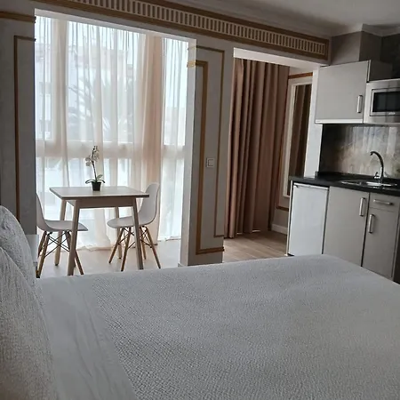 Costa Star Light Apartment *