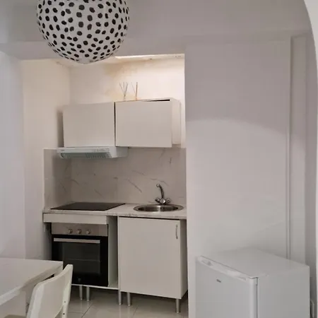 Costa Star Light Apartment